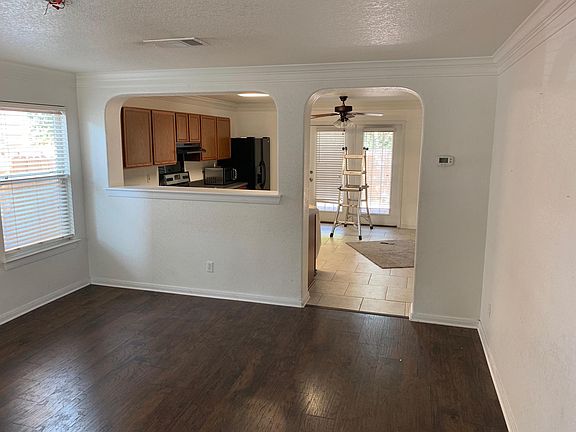 3rd image of 214 Jetlyn Dr