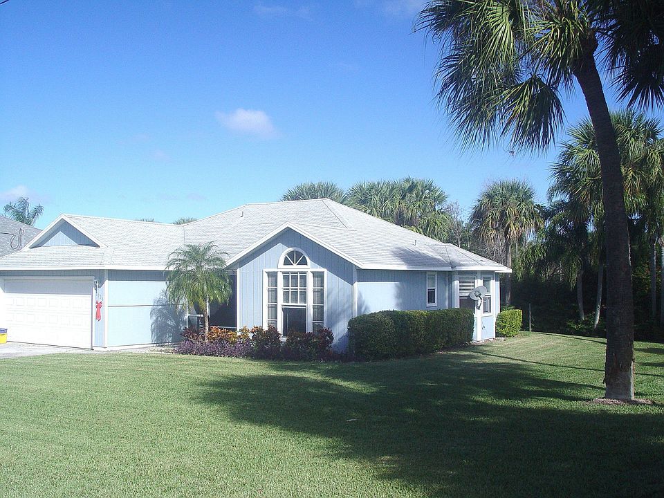 1st image of 1036 NE Oceanview Cir