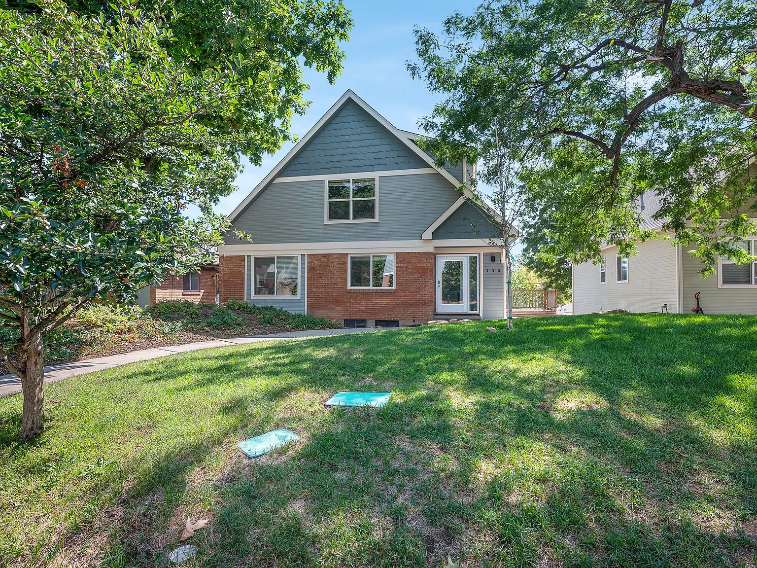 6 bed, 2000 sqft, $11,475 — Photo 2