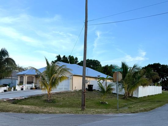 126 SW Glenwood Drive, Pt Saint Lucie, FL 34953