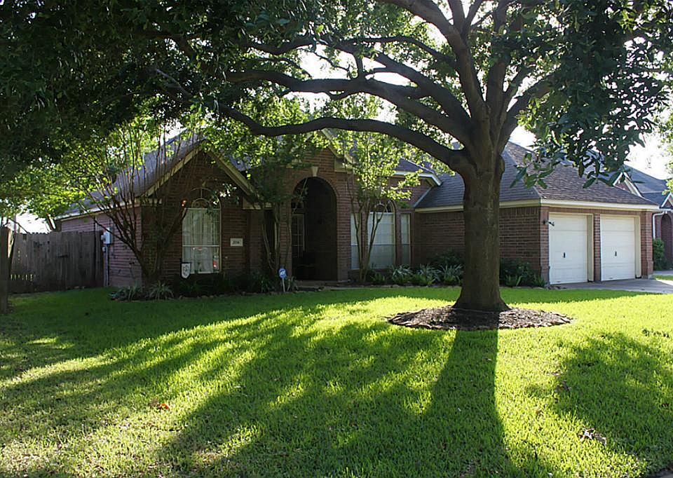 Charming home in Governors Place