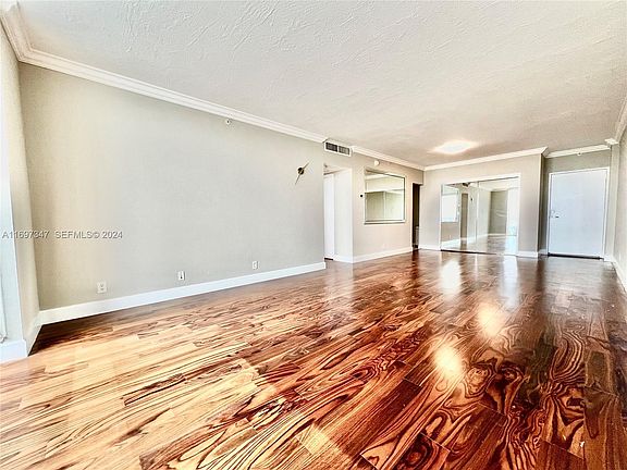 4th image of 3000 S Ocean Dr APT 1012