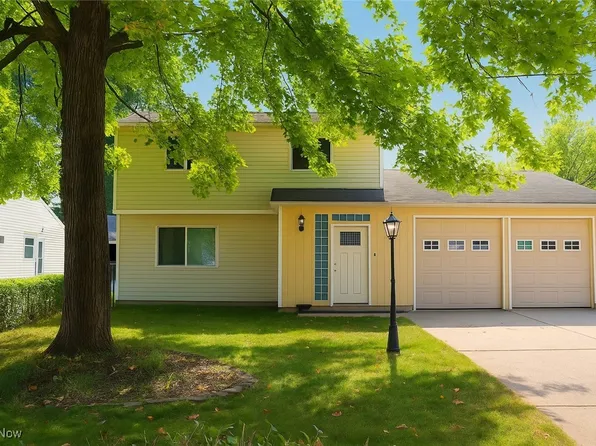 35462 Dewey Dr, Eastlake, OH 44095