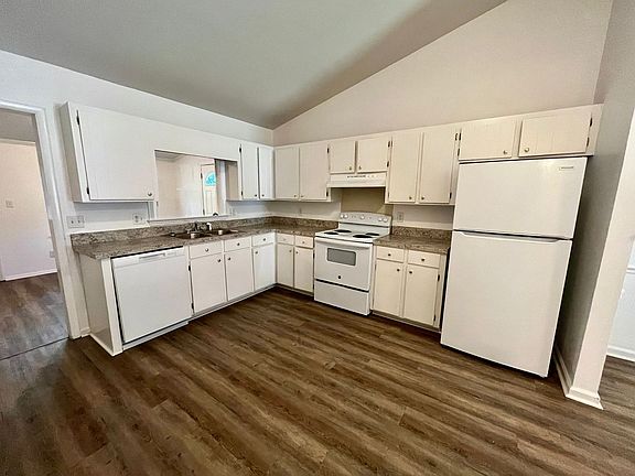 4th image of 105 Pheasant Ct