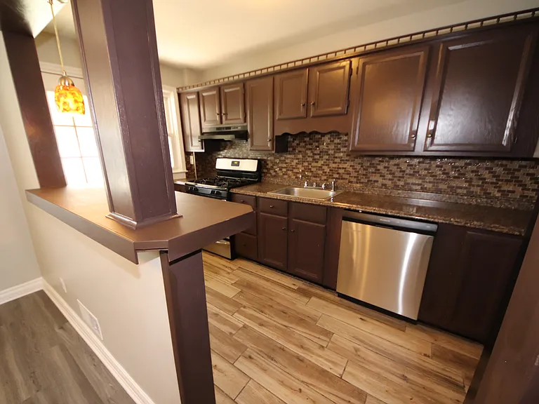 7517 School Ave — Photo 9