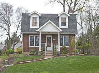 231 Camberwell Dr, Pittsburgh, PA 15238