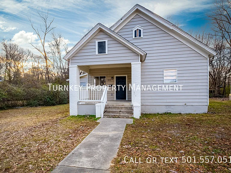 1626 Brown St #A — Photo 2