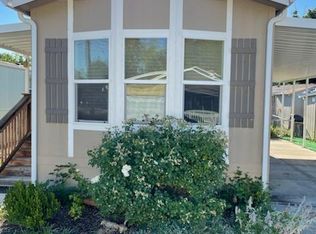 402 Teakwood Dr, Grants Pass, OR 97526