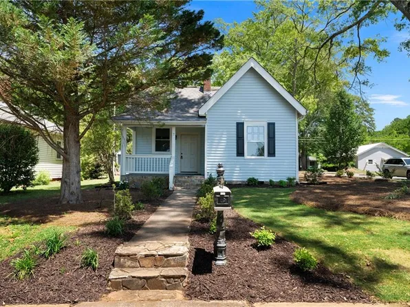 7 Litchfield St, Cartersville, GA 30120
