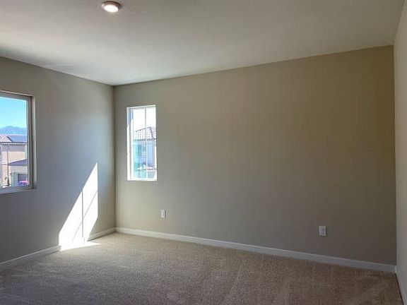 3rd image of 27182 Canyon Rock Ct