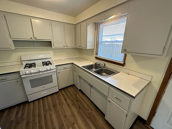 4th image of 243 River Ln #3