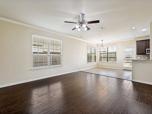 5th image of 4423 Samarth St
