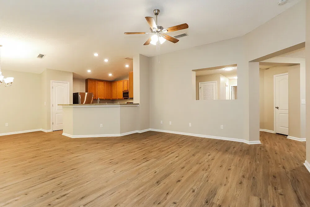 3 bed, 2.0 bath, 2146 sqft, $2,315 — Photo 4