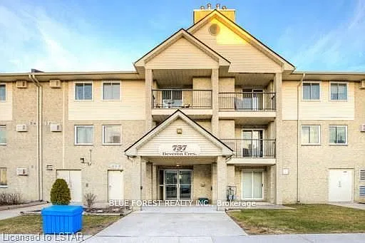 2 bed, $1,900 — Photo 1