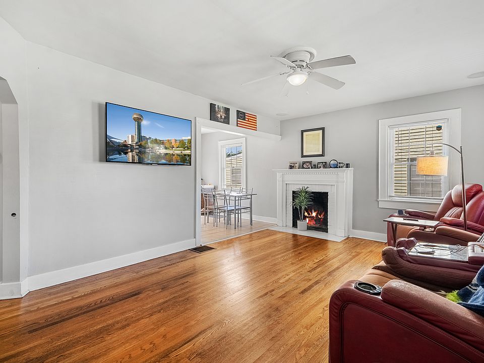 1st image of 2608 Avondale Ave