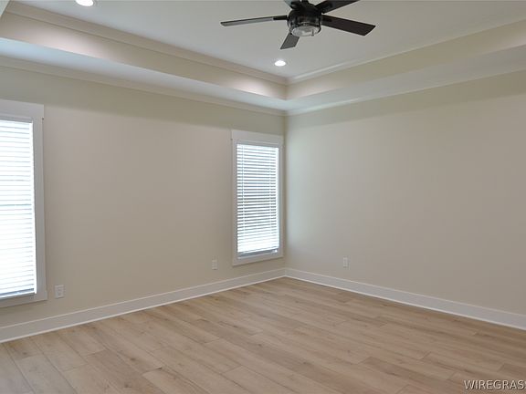 5th image of 105 Sabel Dr