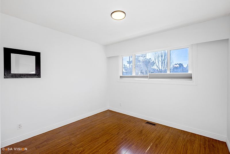 Vancouver House for rent - 3 Bedrooms — photo 9