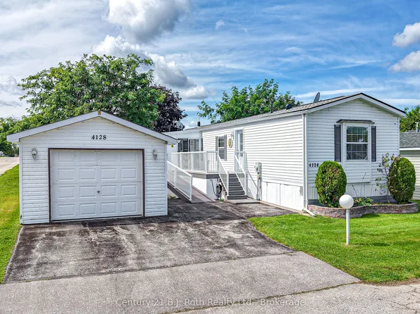 4128 Haines St, Severn, ON L3V 0V4