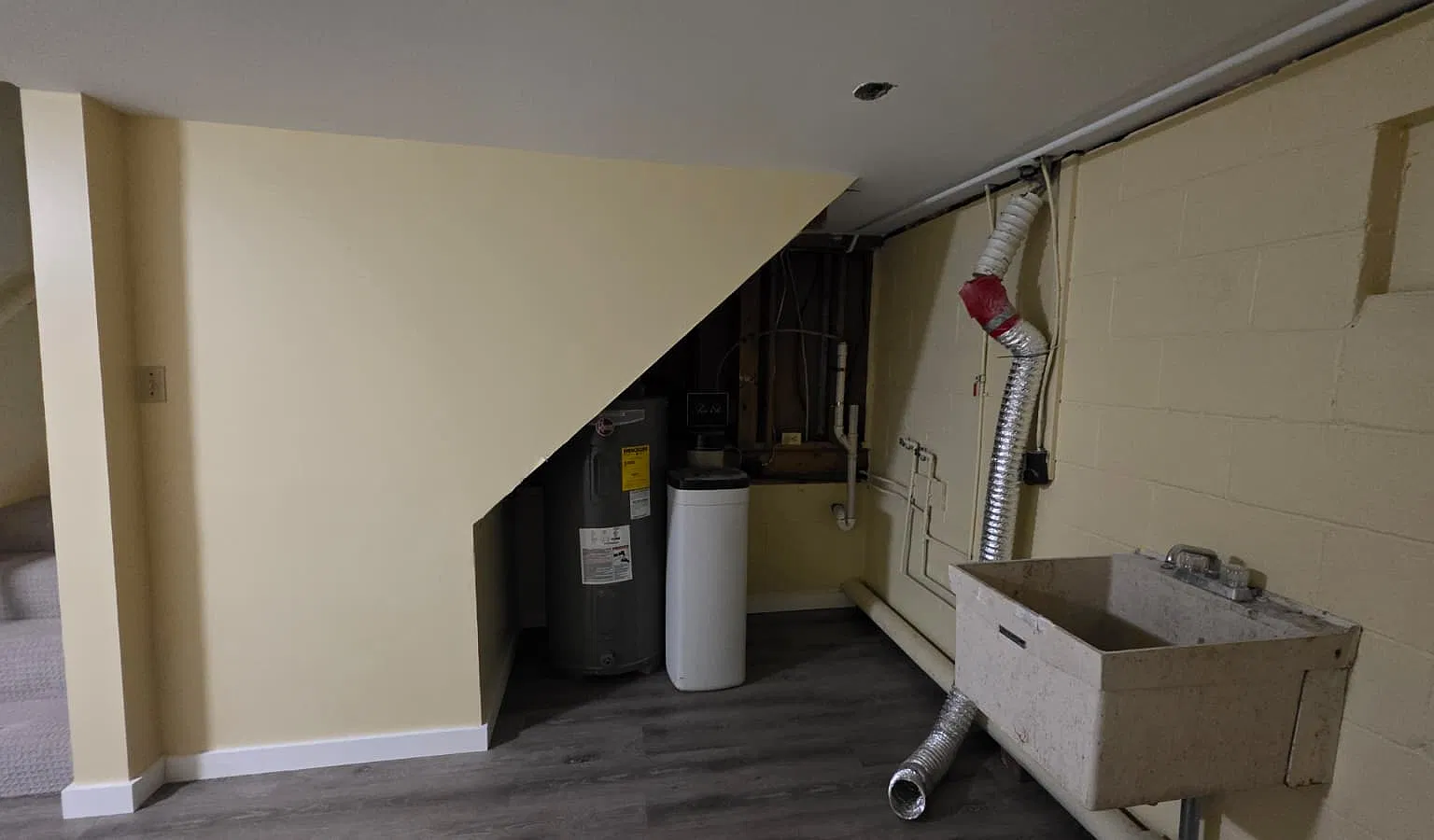 4 bed, 1120 sqft, $2,200 — Photo 3
