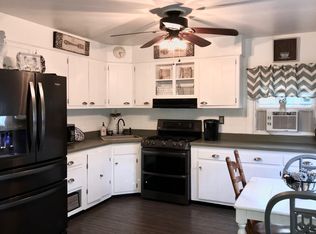 19 Appletree Dr, Saugerties, NY 12477