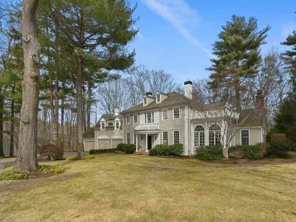 11 Olmsted Dr, Hingham, MA 02043