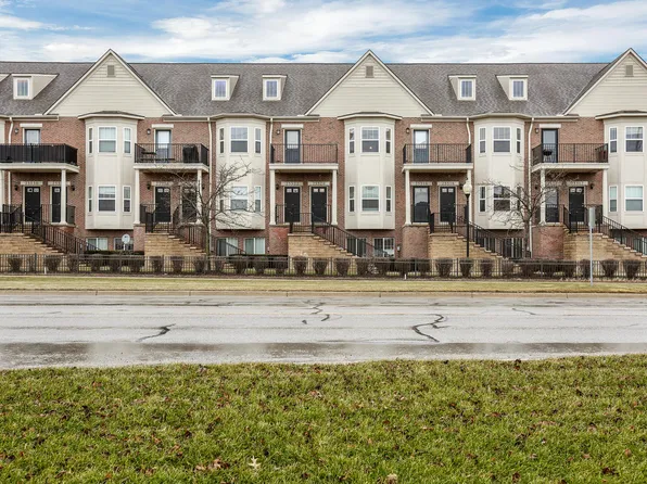 25520 Portico Ln #1, Novi, MI 48375