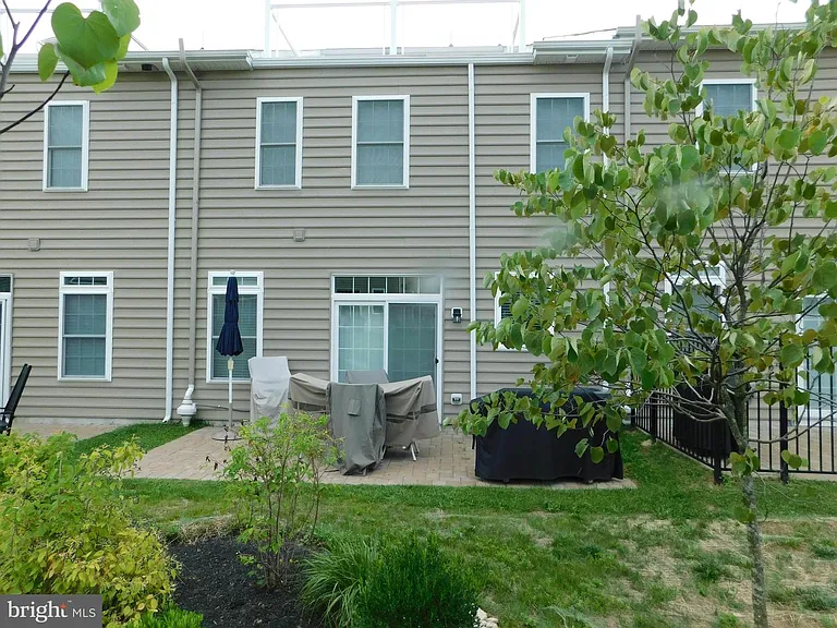 16740 River Vw — Photo 22
