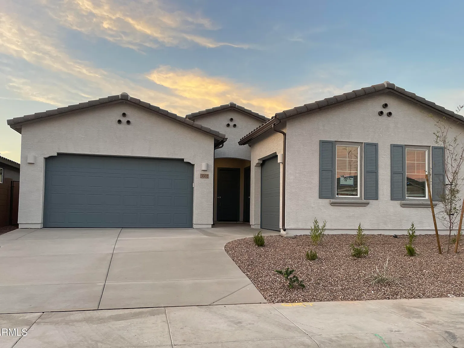 4 bed, 3.0 bath, 2647 sqft, $2,950 — Photo 1