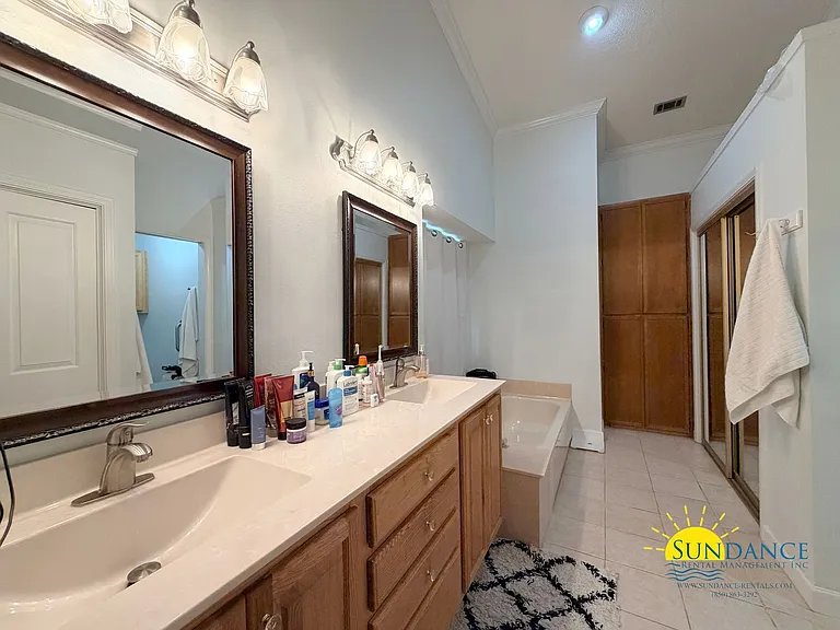 225 Lakeside Ln — Photo 14