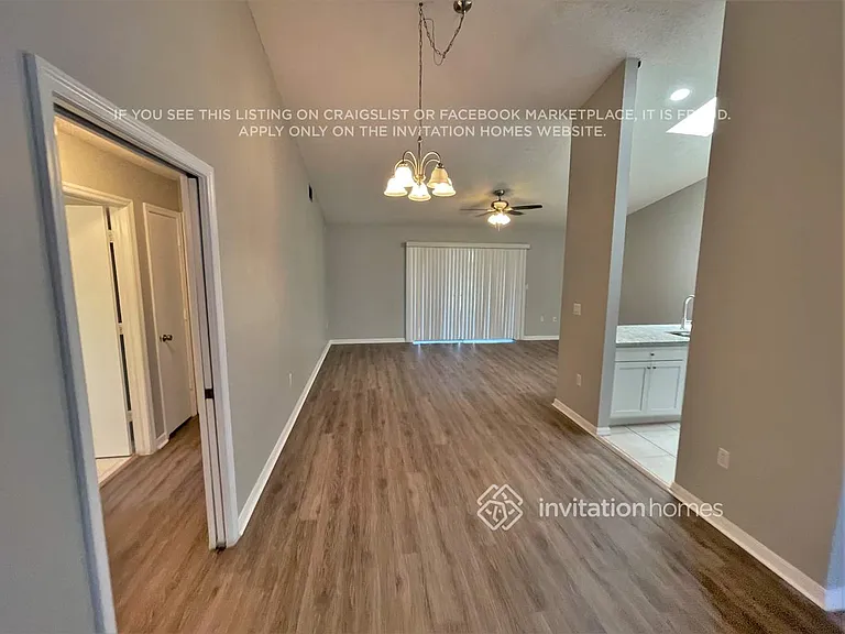 21224 Alderson Ave — Photo 7
