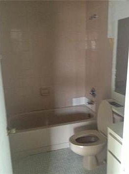 3rd image of 1381 NW 31st Ave #1381B