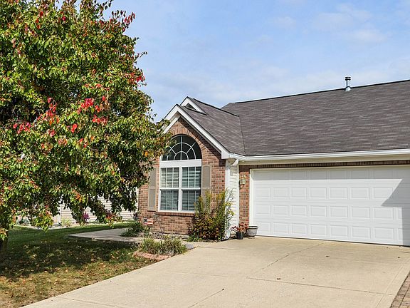 2nd image of 1202 Creek Bend Dr