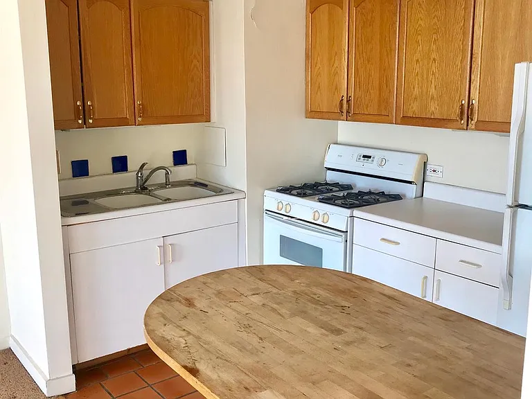 210 Locust St #19CW — Photo 3