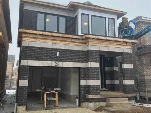 28 Crossmore Cres, Cambridge, ON N1S 0C7