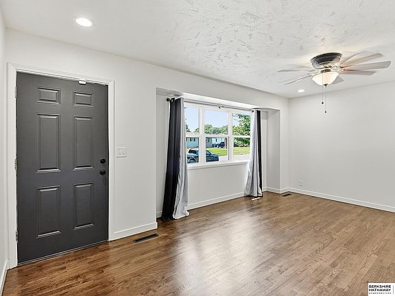 4th image of 12168 Pedersen Dr