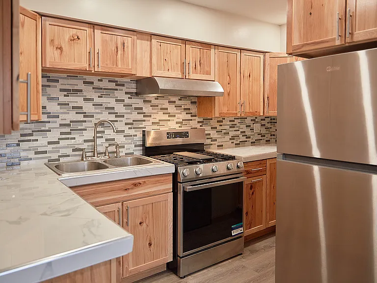 The Stone Falls Apartments — Photo 4