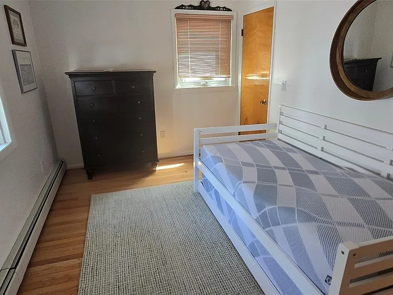 24 Anderson Ave — Photo 11