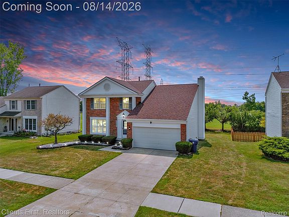 3rd image of 44685 Fair Oaks Dr