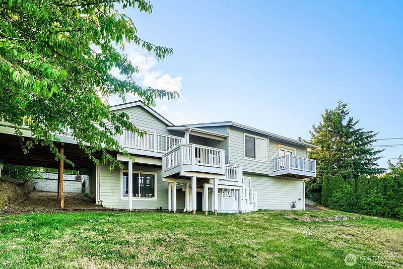 2nd image of 1312 Browns Point Boulevard