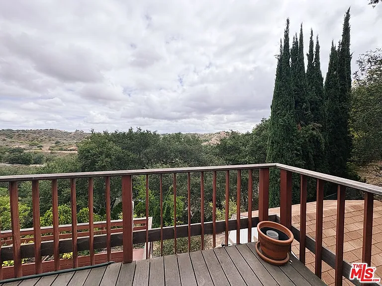 22013 Alta Dr — Photo 29
