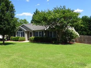 130 Oak Ridge Dr, Greenwood, SC 29649