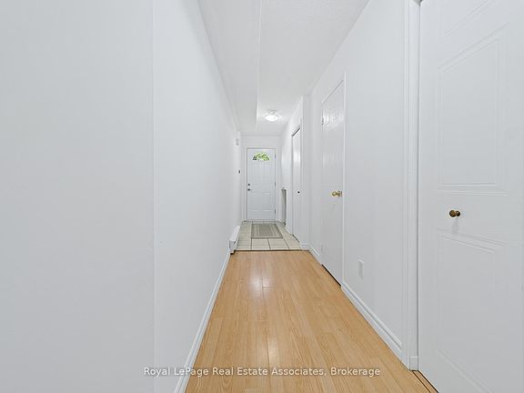 4th image of 30 Stewart Maclaren Rd
