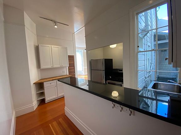 3rd image of 1190 Haight St #315