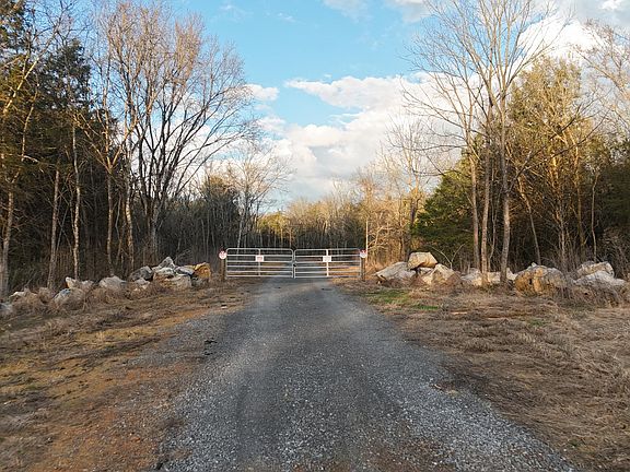 2nd image of 1830 Rocky Valley Rd