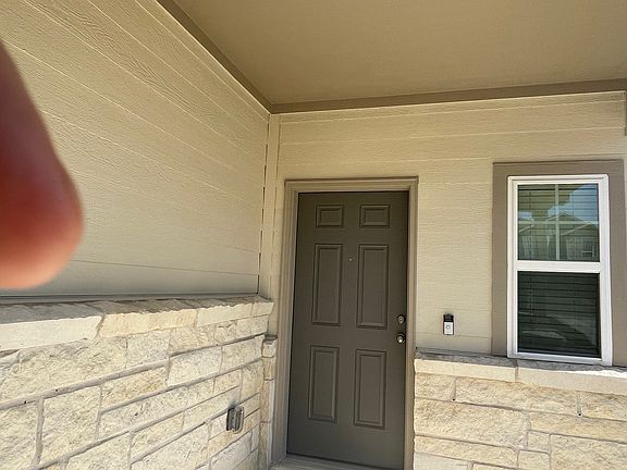 2nd image of 729 Papaya Dr