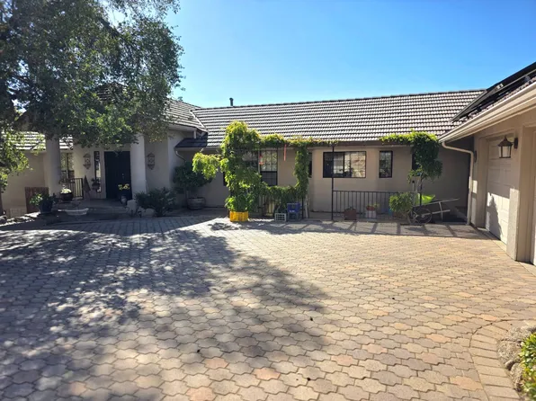 41425 Roaring River Ct, Coarsegold, CA 93614