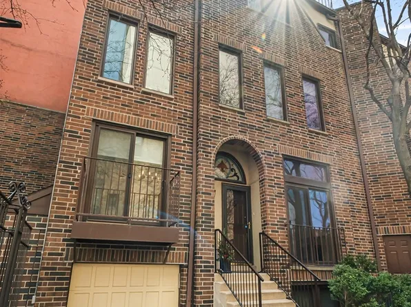 (undisclosed Address), Chicago, IL 60614