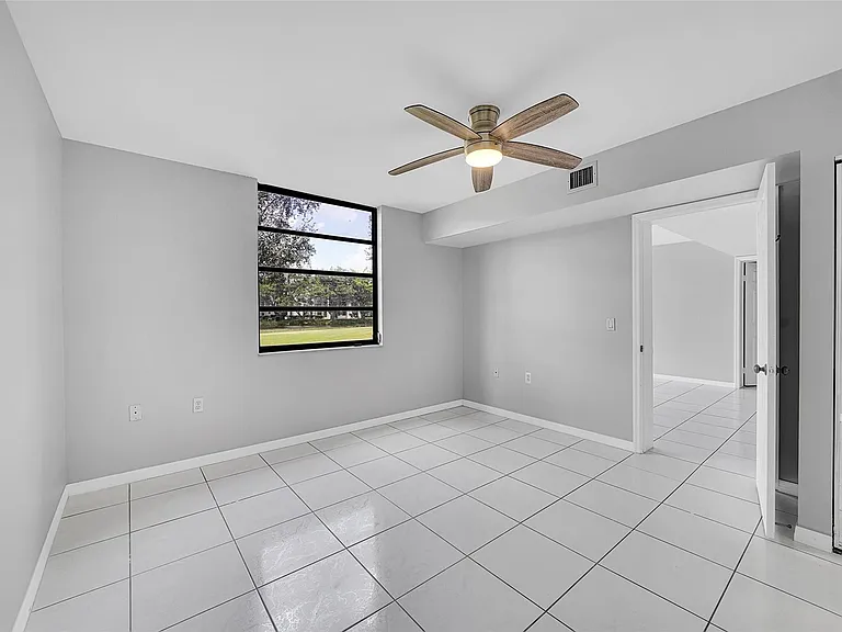 1713 Whitehall Dr #103 — Photo 22