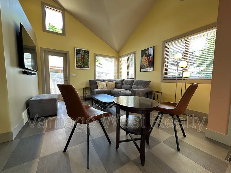 2 bed, 2.0 bath, $2,495 — Photo 2