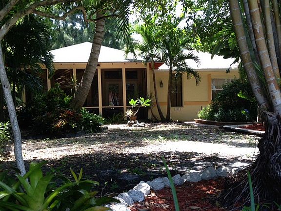 5th image of 508 N Loxahatchee Dr